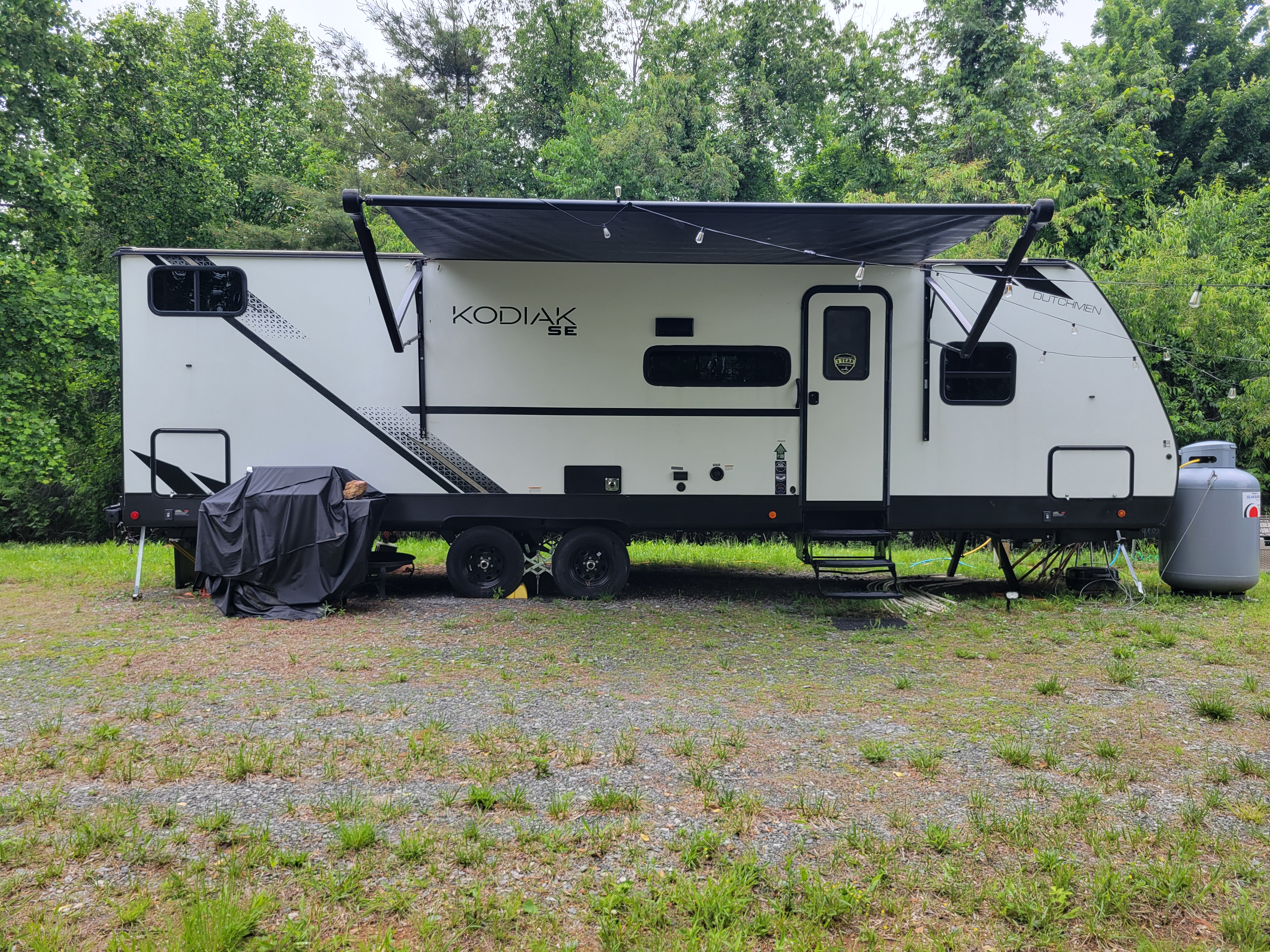 2024 Kodiak SE with awning at Goodwins Peak